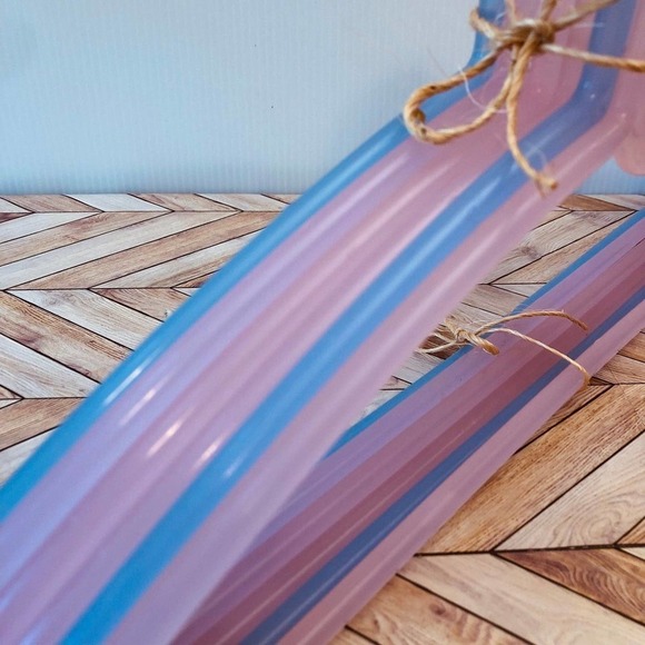 Translucent Pale Pink/Blue Plastic Hangers - Picture 8 of 9